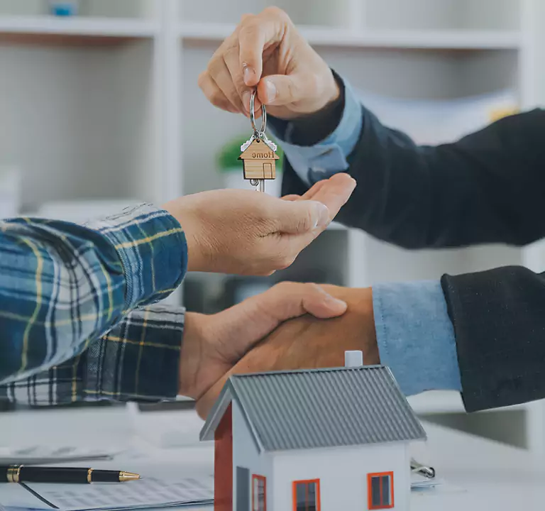 Top-Notch Company to Sell House Without Agent in Shirley, NY